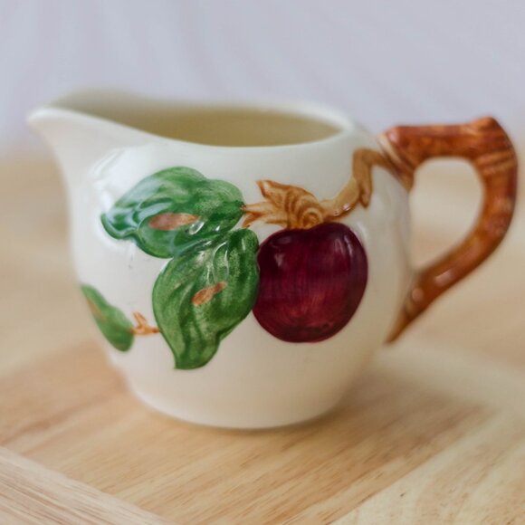 Franciscan Large Apple Cream and Large Sugar Set - Picture 3 of 3